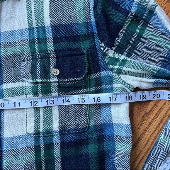Lucky Brand Button Up Flannel Shirt Mens Size Medium Green Blue Plaid Slim Fit - Picture 2 of 5